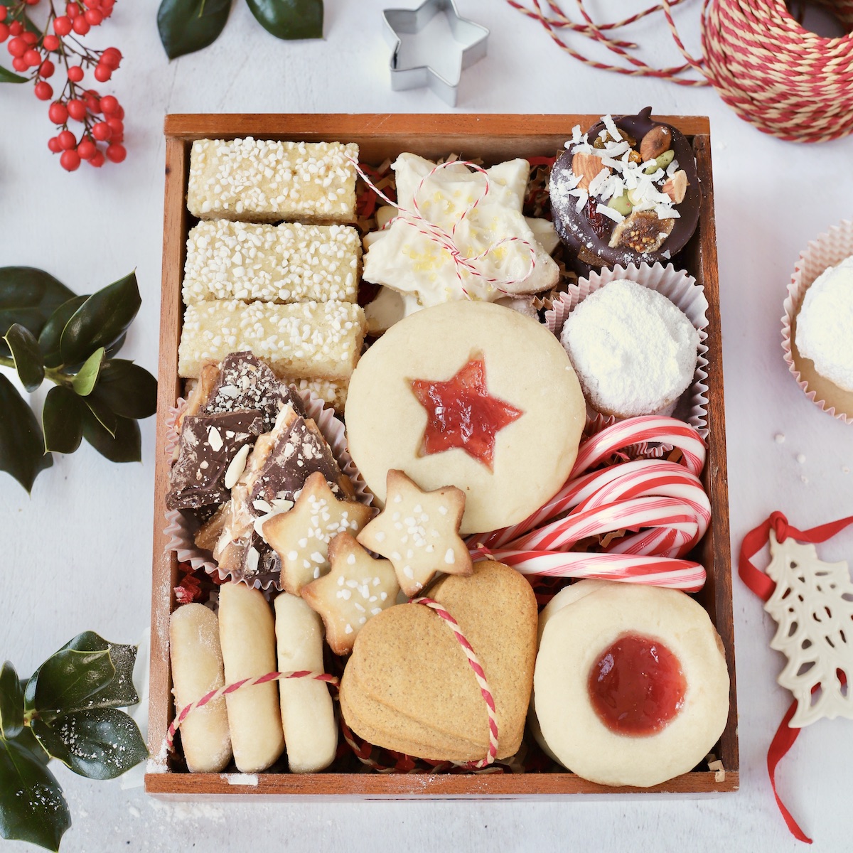 How to Make A Holiday Cookie Gift Box - Marilena's Kitchen